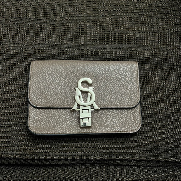 STEVE MADDEN Wallet/ Cardslot - Picture 1 of 9